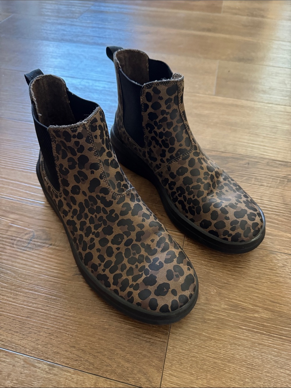 Hey Dude Vic Grip- Leo Brown boots size 11